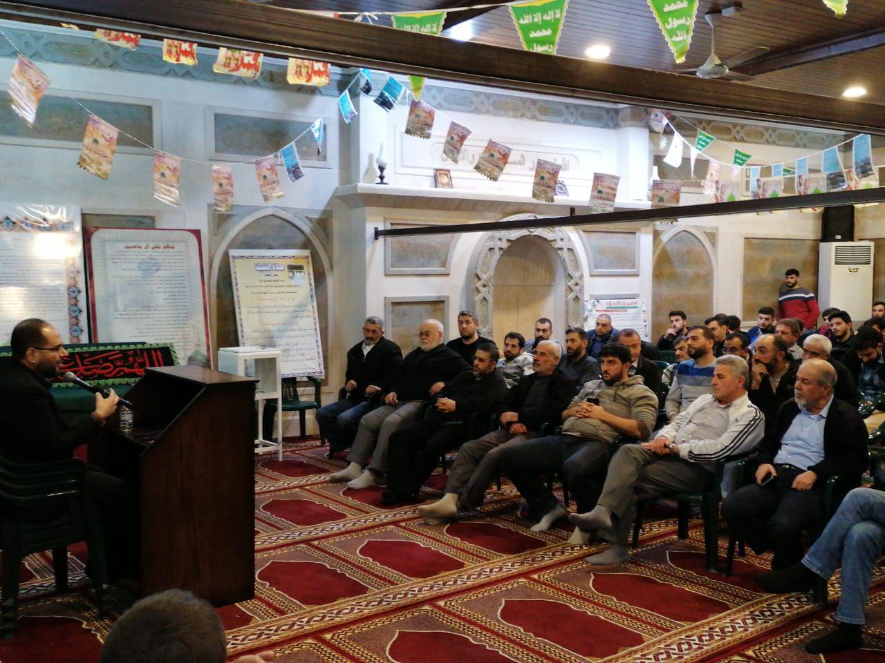 من اجواء اللقاء السياسي مع رئيس مركز باحث للدراسات الاستراتيجية البروفيسور يوسف نصرالله في بلدة تبنين