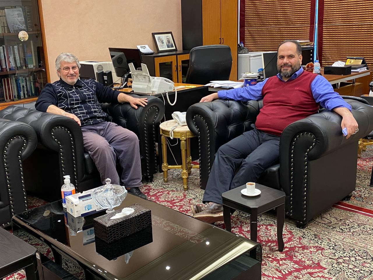 الدكتور رفعت بدوي مستشار الرئيس الاسبق الدكتور سليم الحص حل ضيفا على مركز باحث للدراسات وكان في استقباله رئيس المركز البروفيسور يوسف نصر