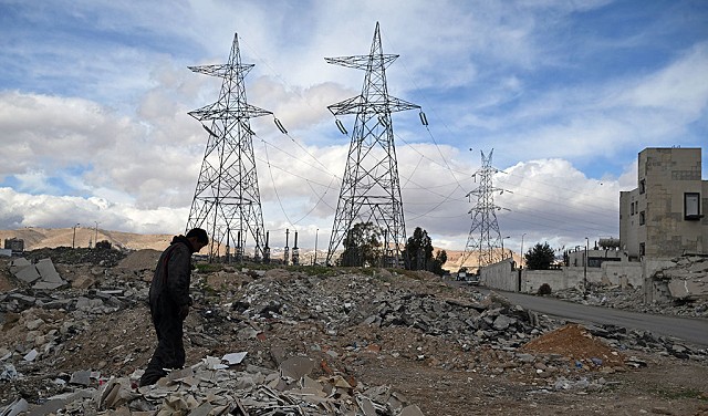 قطاع الطاقة وحدود السيادة السورية من التفاوض إلى الحسم العسكري